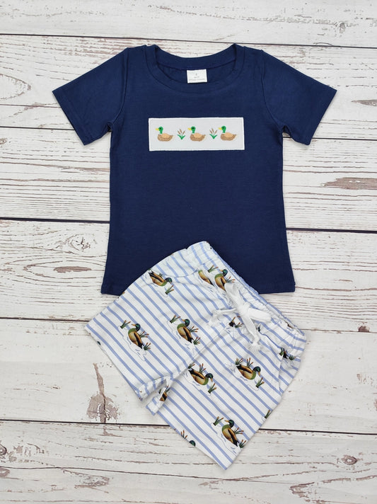 Clearwater Duck Applique Shorts Set