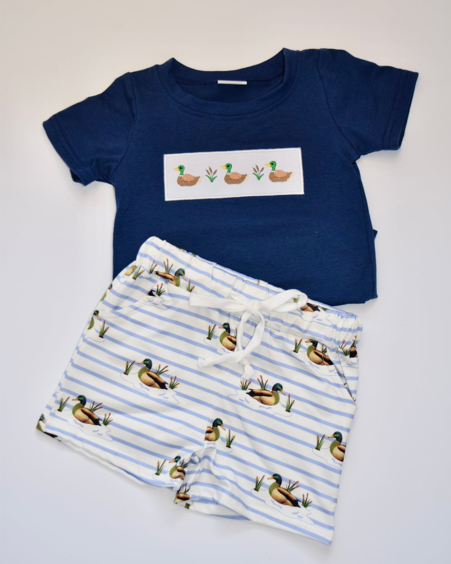 Clearwater Duck Applique Shorts Set