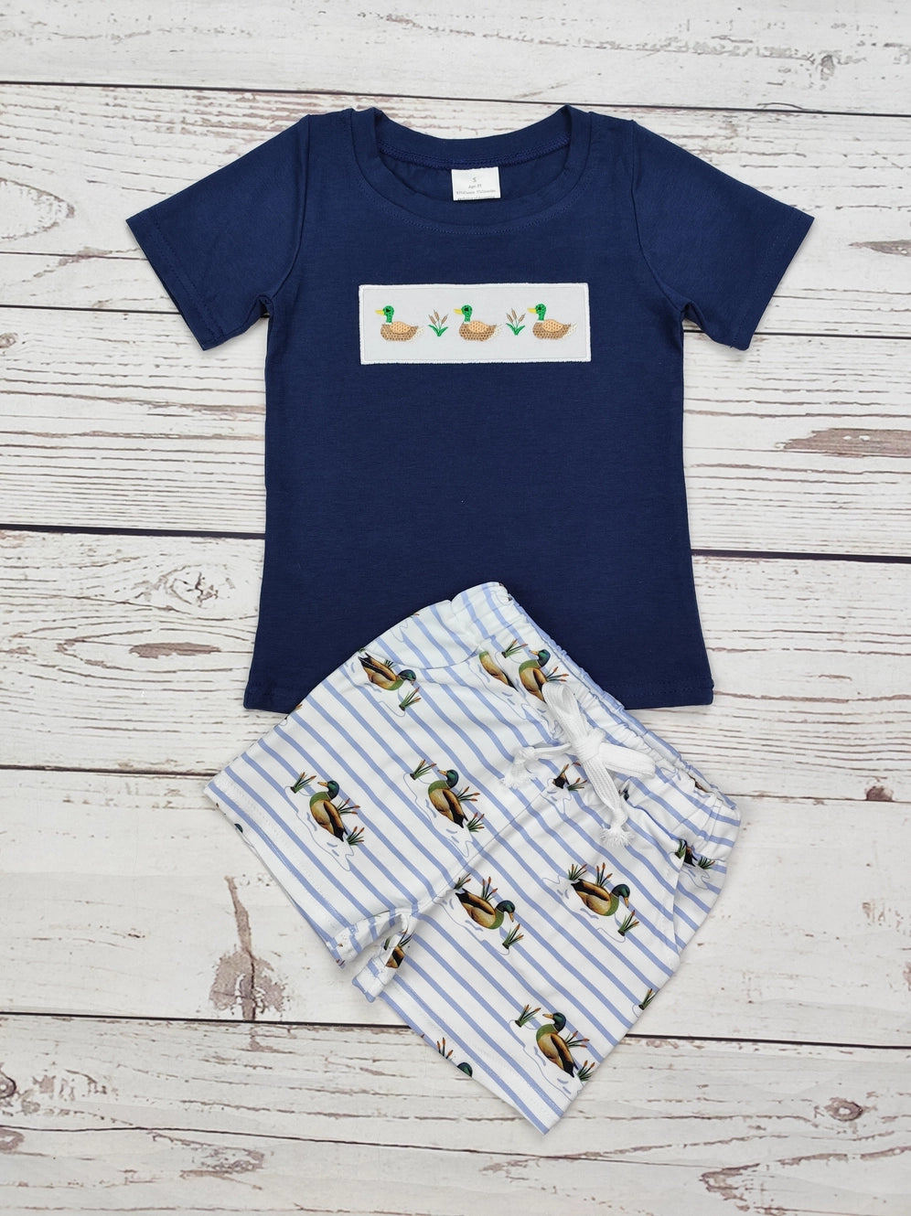 Clearwater Duck Applique Shorts Set